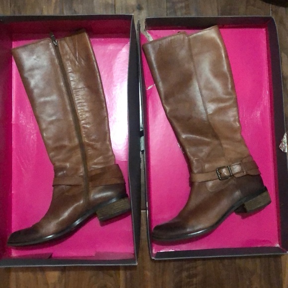 Vinca Camuto Western Brown Boots - Picture 6 of 6